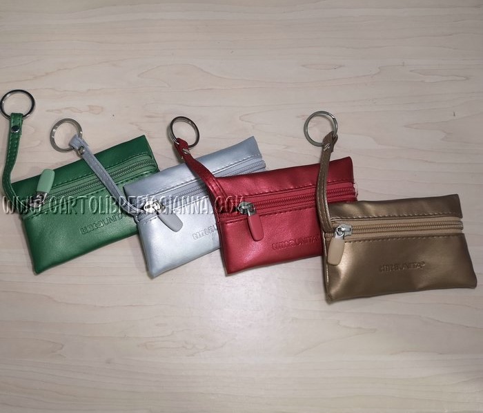 Gift set Tinta Unita e Bic – Bustina, portamonete con portachiavi e penna quattro colori - immagine 3